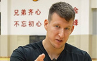 宏远速递！萨姆纳意外受伤，陈老板力劝二飞回归，卢卡一节半轰14分